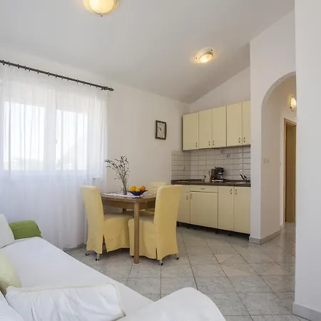 Croatia Πανσιόν Fažana